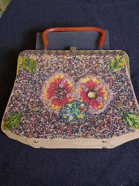 Vintage Soure of New York Beaded Floral Tapestry Handbag – Lucite Handle